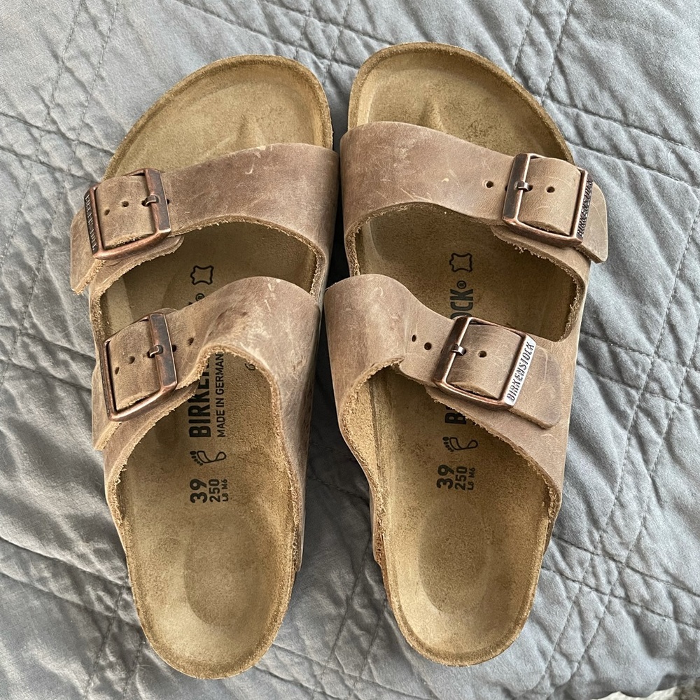 Birkenstock Arizona brown oiled leather 39. NIB